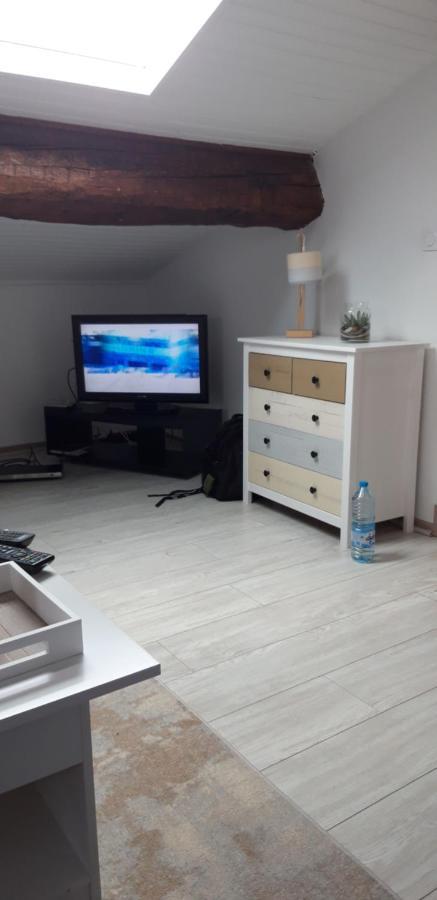Studio 9 Classe 2 Etoiles การ์กาซอน ภายนอก รูปภาพ